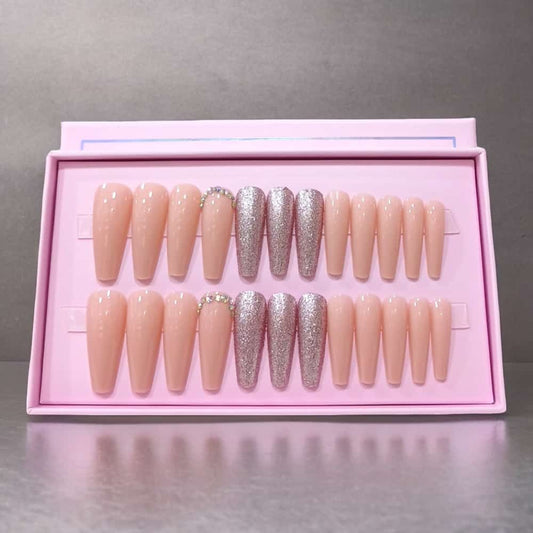 24Pcs O.TWO.O  pink Matte Nails with accessories